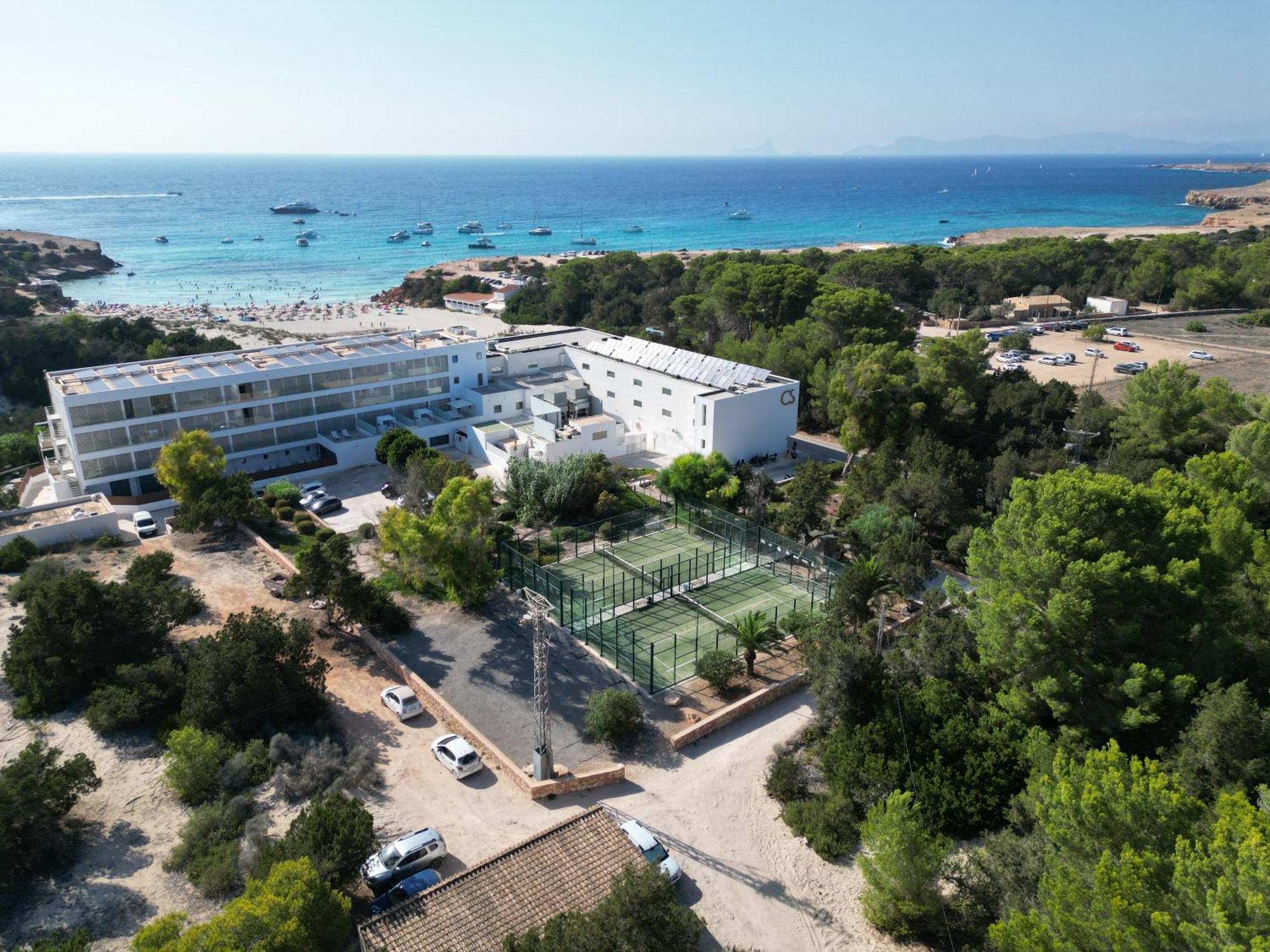 Hotel Cala Saona & Spa Dış mekan fotoğraf