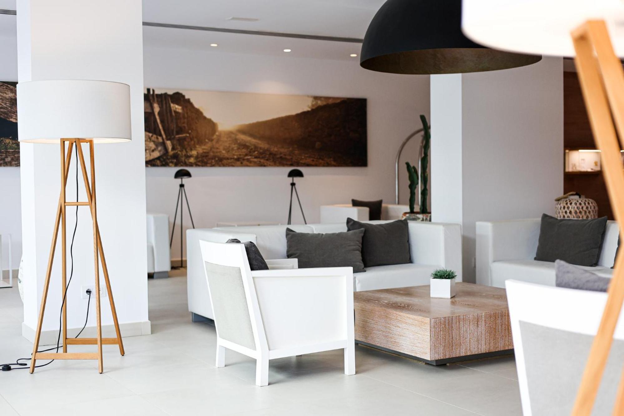 Hotel Cala Saona & Spa Dış mekan fotoğraf