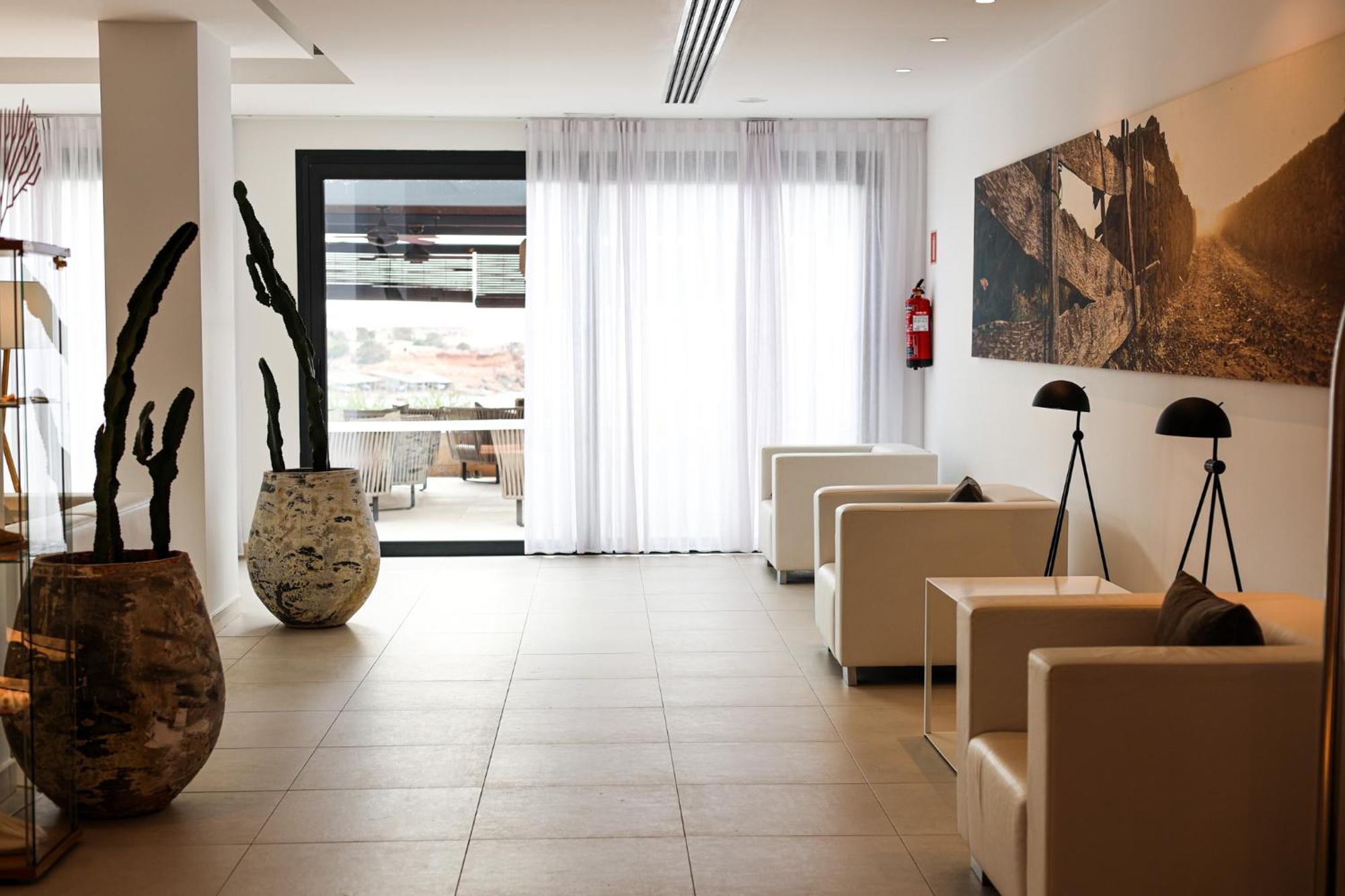 Hotel Cala Saona & Spa Dış mekan fotoğraf